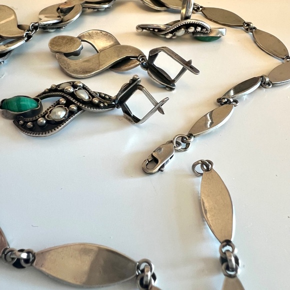 Vintage Solid Silver Malachite & Pearl Jewelry Set - Picture 5 of 5